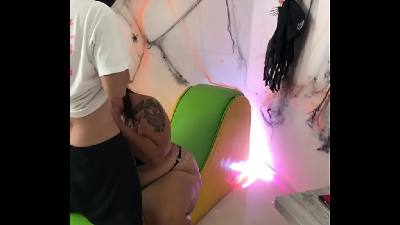 Follando Ami Prima En Una Fiesta No Supo Quien Era El Chico