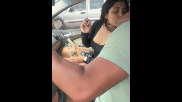 Mi Vecina Milf Acepto Salir En Mi Automovil, Tuvimos Sexo Duro