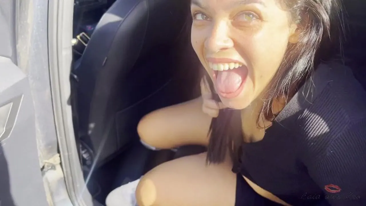 Le Pago Al Taxista Con Una Mamada
