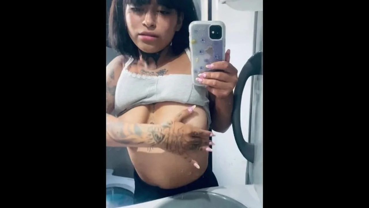 Me Desperté Con Los Pezones Hinchados Y Mira Lo Que Pasó